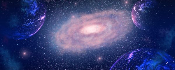 2026年热门院线科幻大片封面，宇宙星云背景下巨型飞船轮廓清晰，画面震撼，代表本站院线影片资源